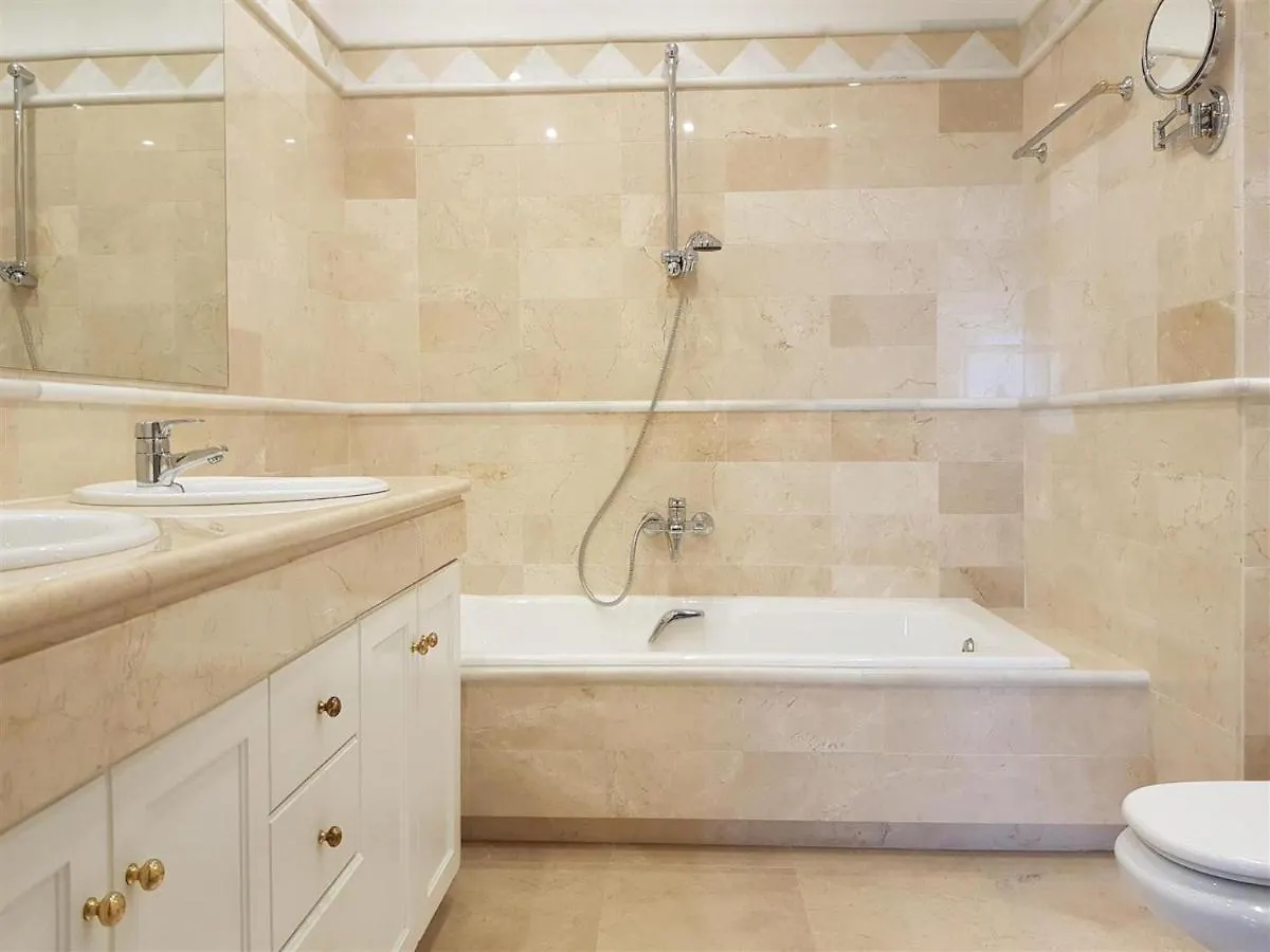 Elviria Hills Apartment Marbella
