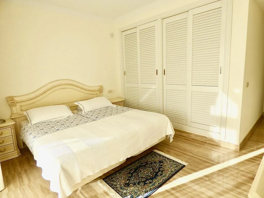 Elviria Hills Apartment Marbella